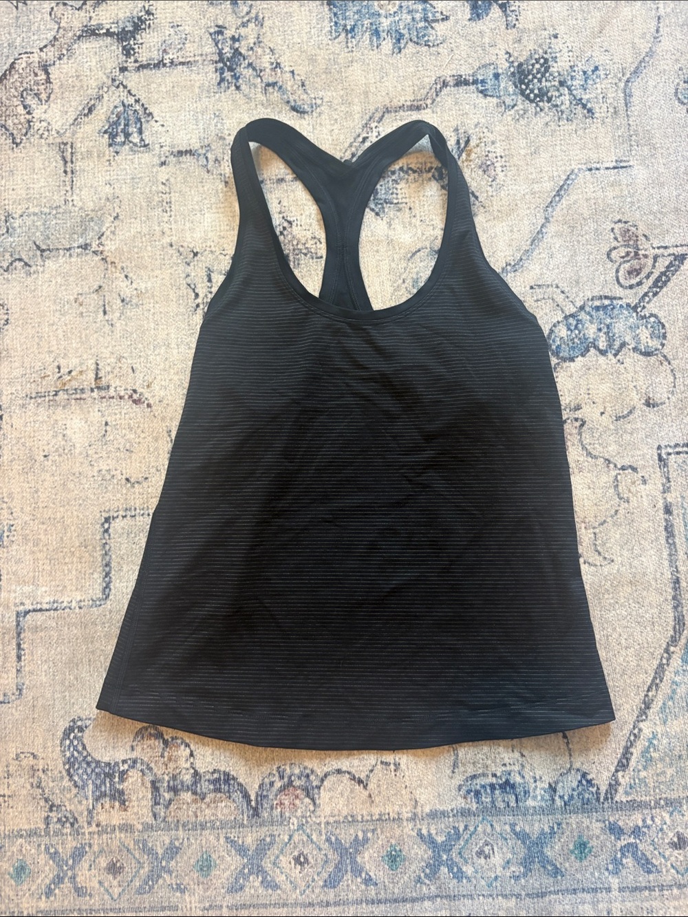 Black and gold striped lululemon tank top
